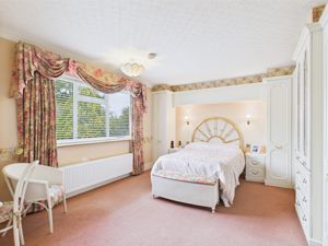 Bedroom- click for photo gallery